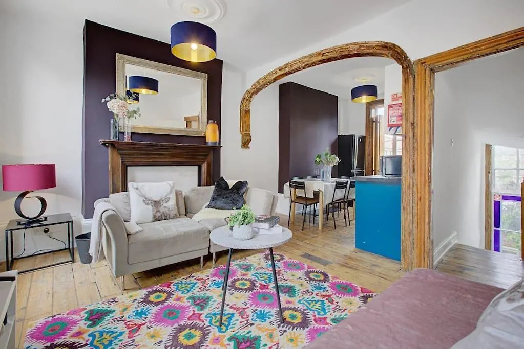 Stylish London Townhouse, Perfect For Large Groups, Convenient Public Transport Links, Close To Tower Bridge And London Liverpool Street United Kingdom