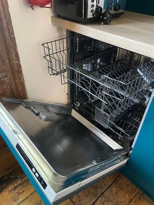 Apartment Stylish London Townhouse, Perfect For Large Groups, Convenient Public Transport Links, Close To Tower Bridge And London Liverpool Street